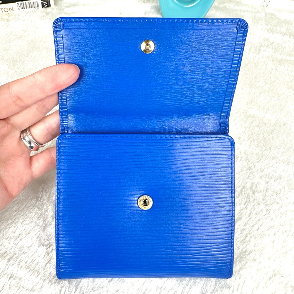 Louis Vuitton Epi Leather Blue Compact Trifold Wallet VINTAGE. NICE! - Picture 8 of 16